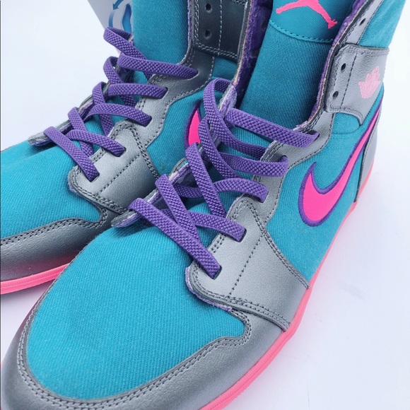 Jordan Other - Air Jordan Retro Style Sneakers Girls 7 Youth